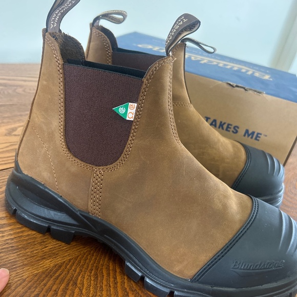 Blundstones main image 5